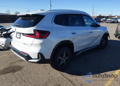 2025 BMW X1 xDrive28I z USA, uszkodzony, nr VIN WBX73EF08S5272010